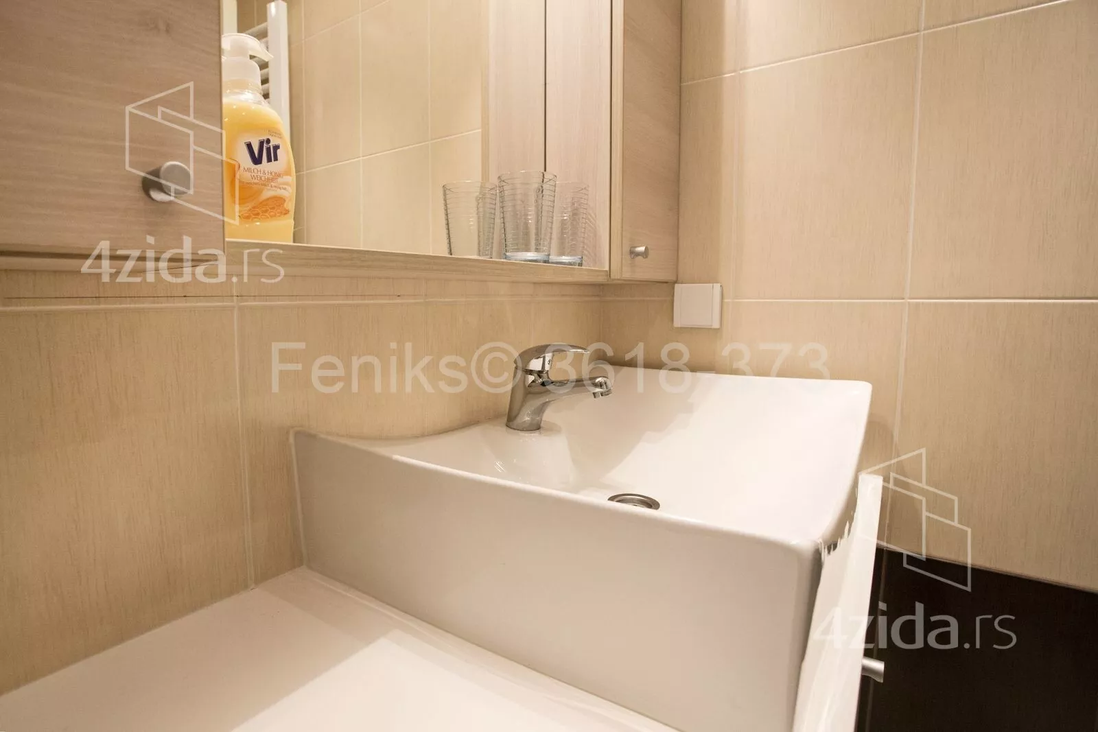 Troiposoban stan | 4zida