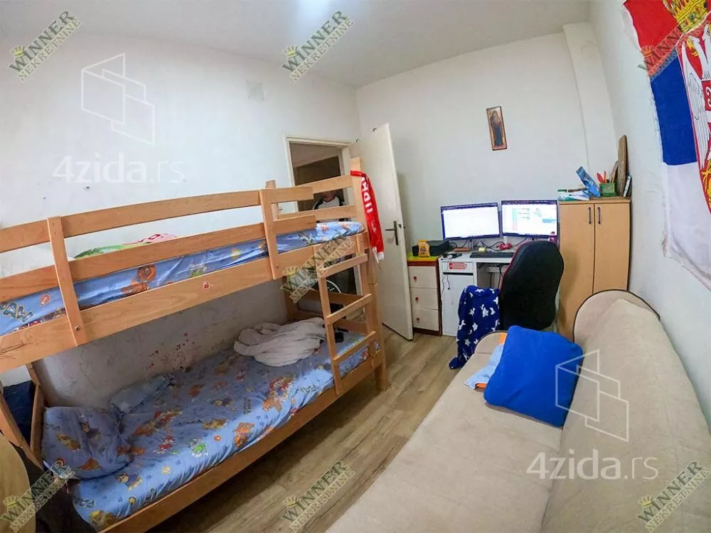 Jednoiposoban stan | 4zida