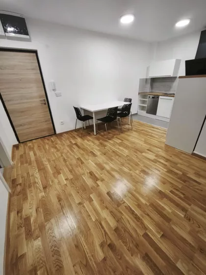 Oslobođenja | 4zida.rs