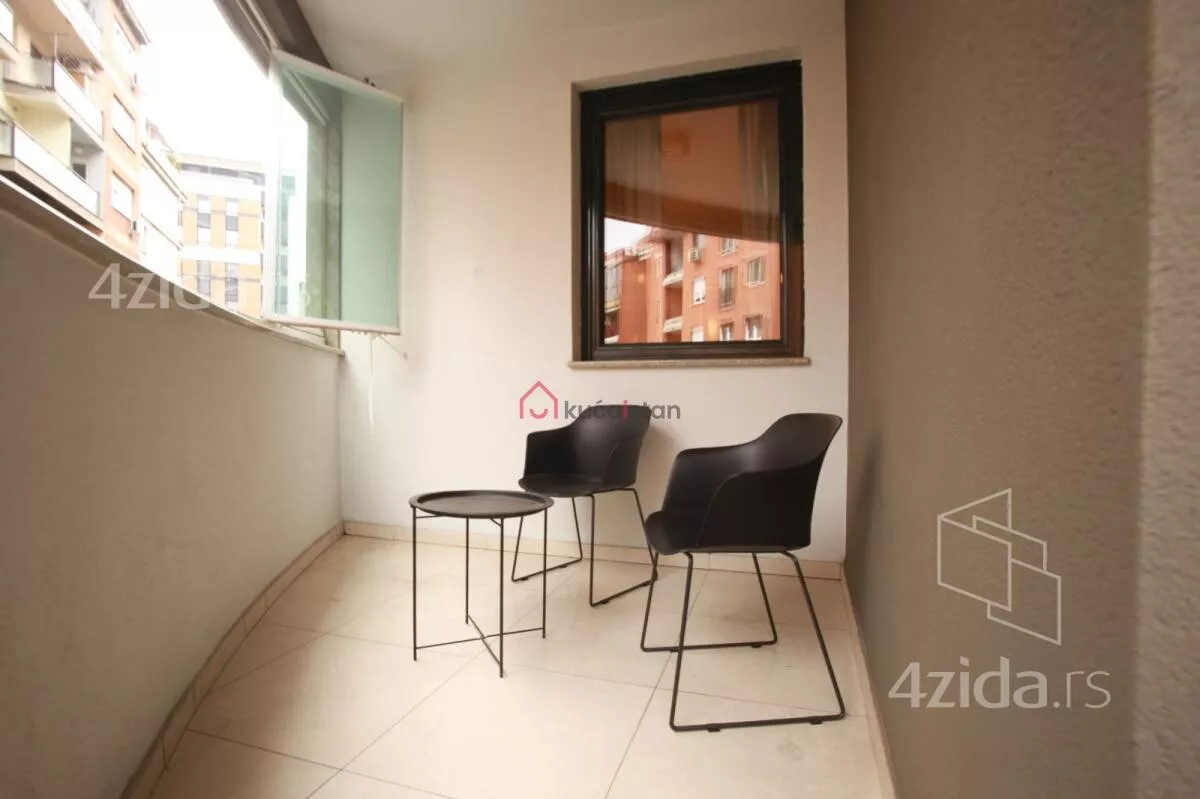 Petosoban stan | 4zida