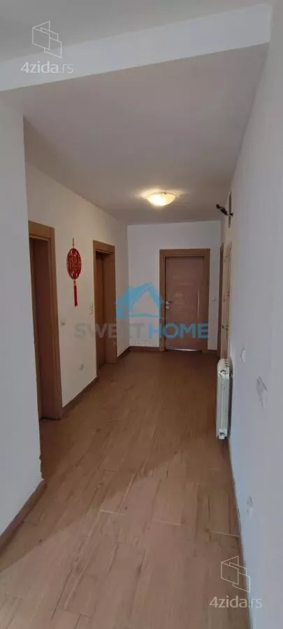 Četvoroiposoban stan | 4zida