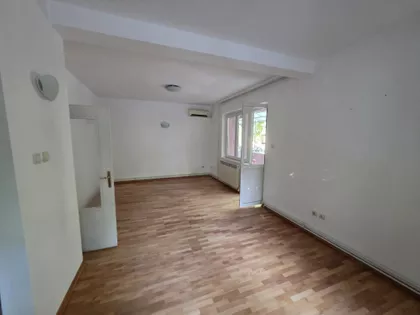 Kronštatska | 4zida.rs