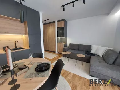 Bulevar Patrijarha Pavla (Somborski Bulevar) | 4zida.rs