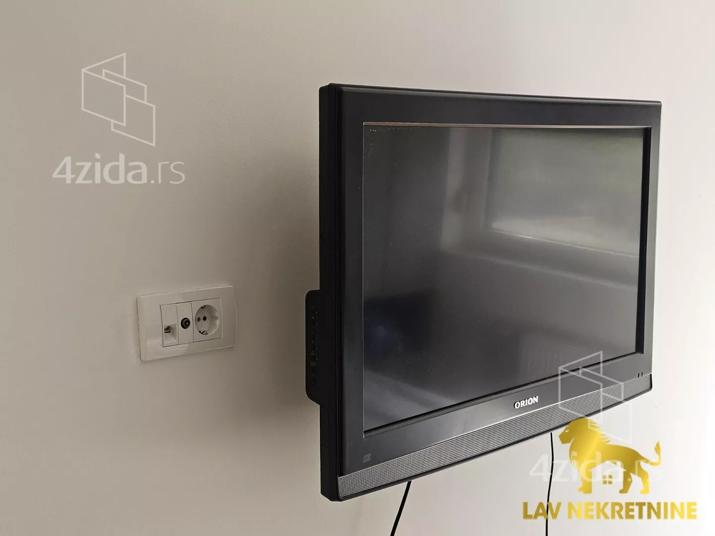 Jednoiposoban stan | 4zida