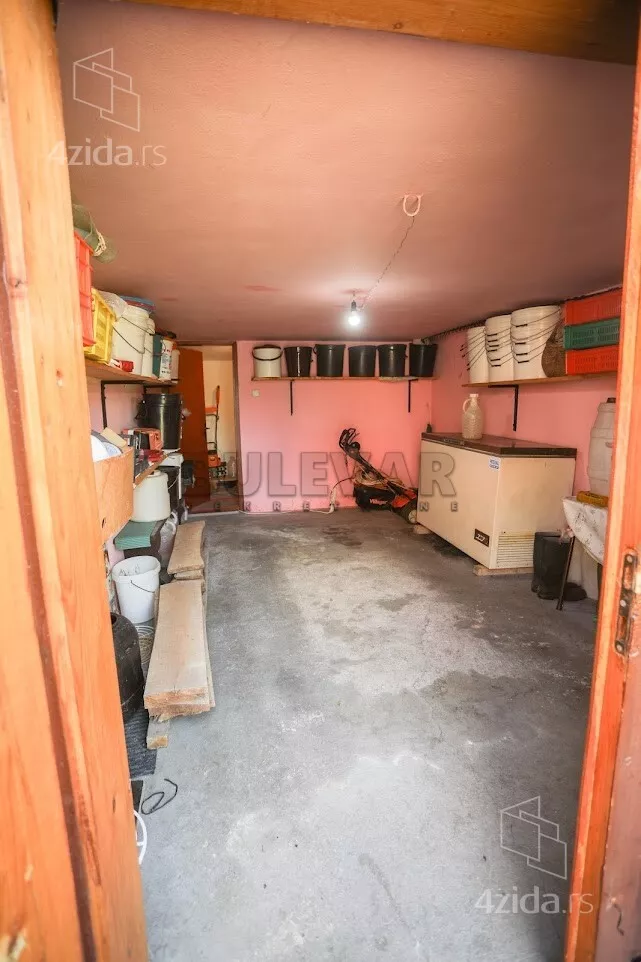 3-etažna kuća | 4zida