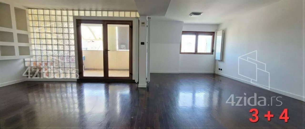 Petosoban stan | 4zida