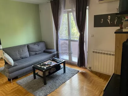 Batajnica | 4zida.rs
