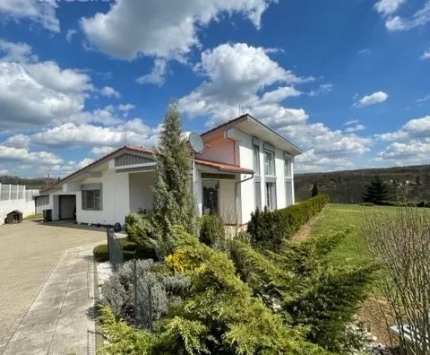 1-etažna kuća na prodaju, Palih boraca, 430.000€, 210m² - stampaj