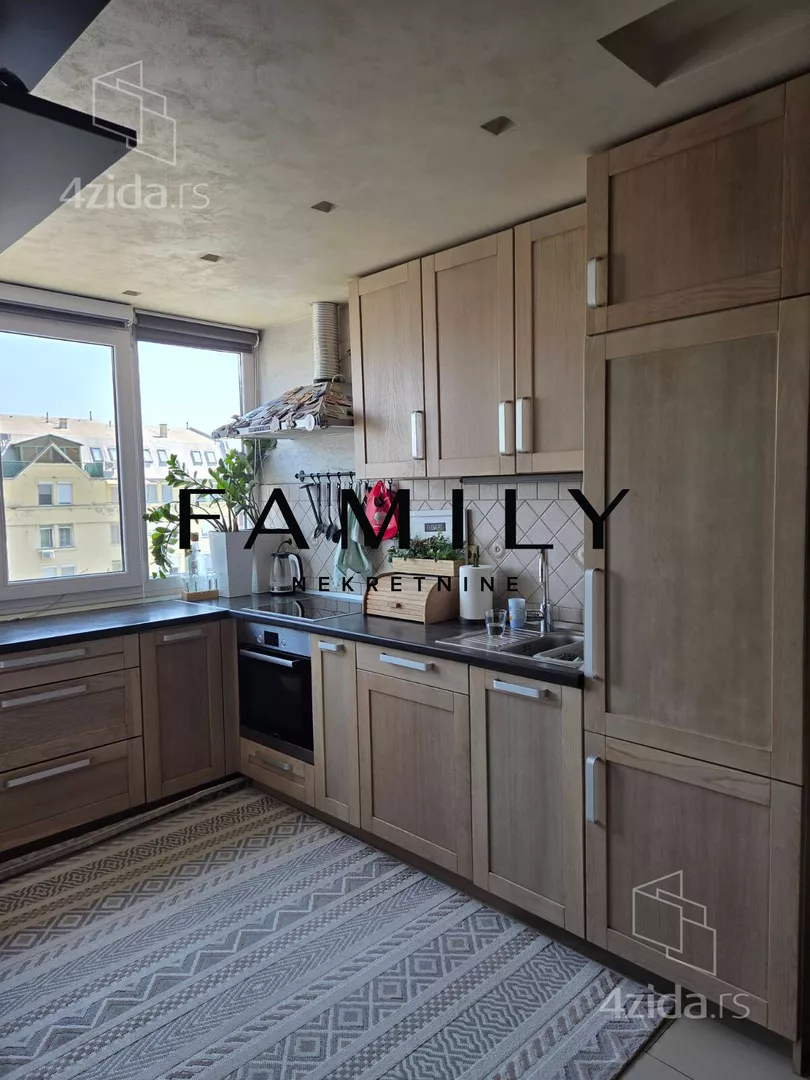 Četvorosoban stan | 4zida