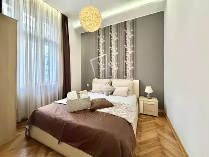 Cetinjska | 4zida.rs