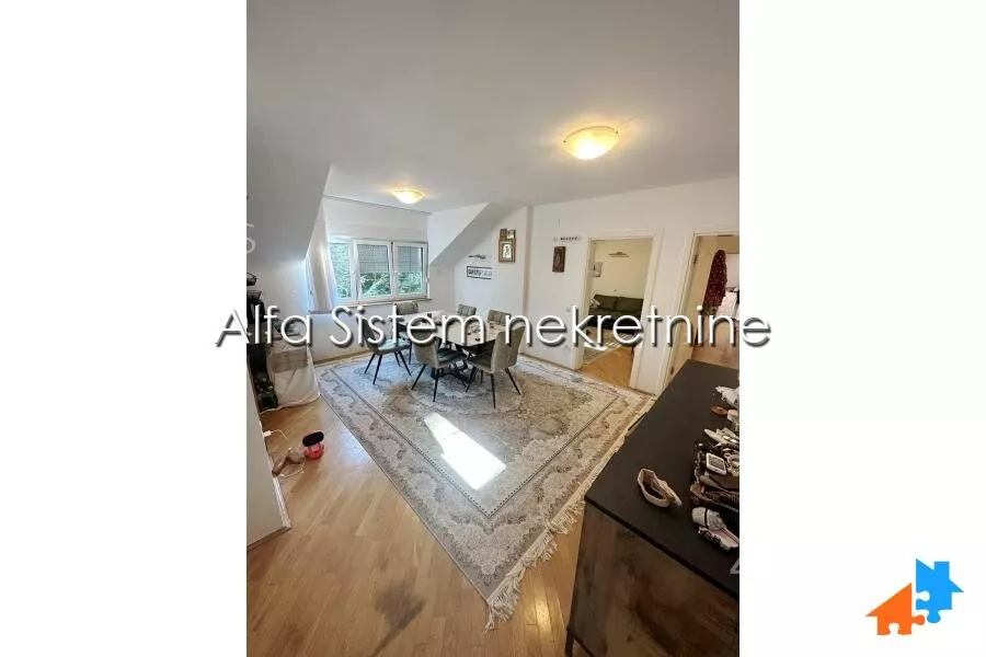 Petosoban stan | 4zida