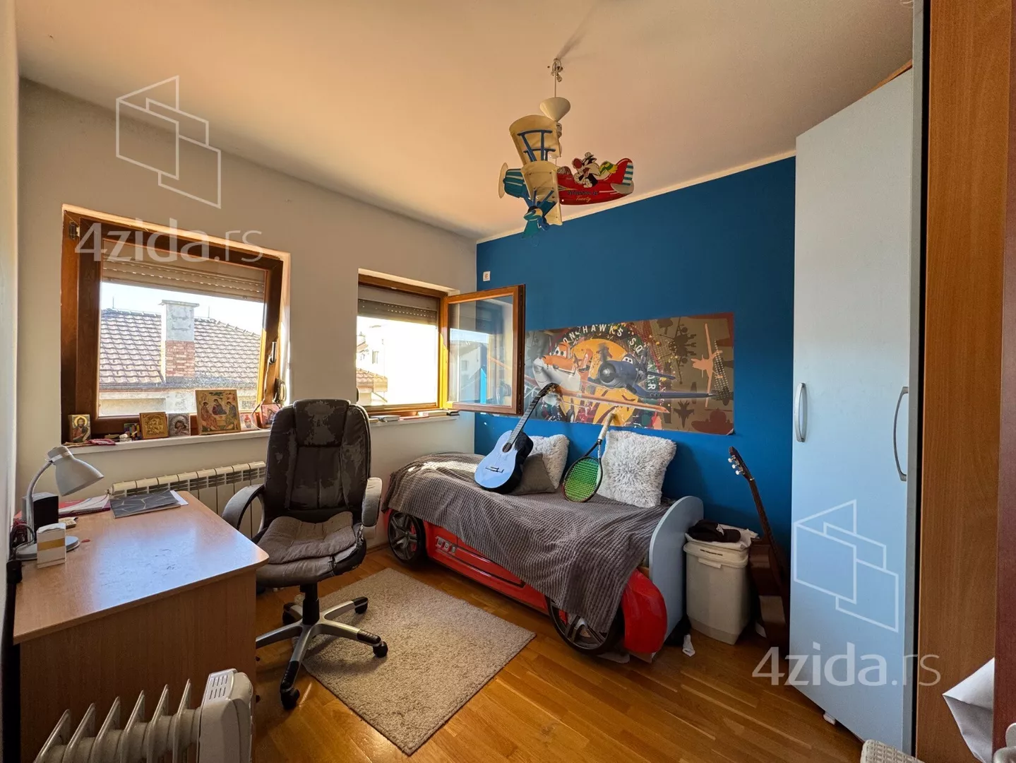 Petoiposoban stan | 4zida