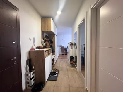 Kvantaška Pijaca | 4zida.rs