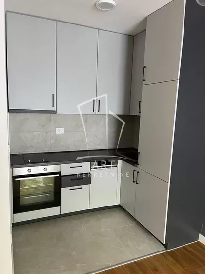 Ledinačka | 4zida.rs