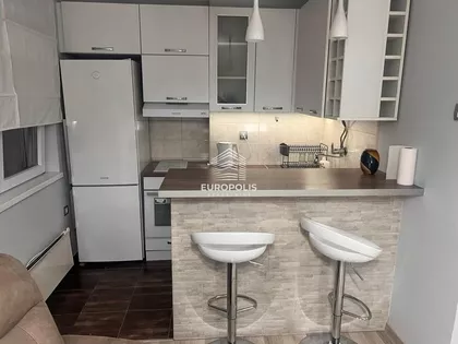 Marije Bursać | 4zida.rs