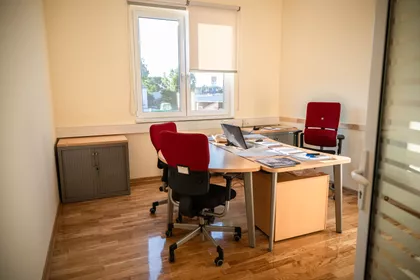 Ugrinovački Put | 4zida.rs