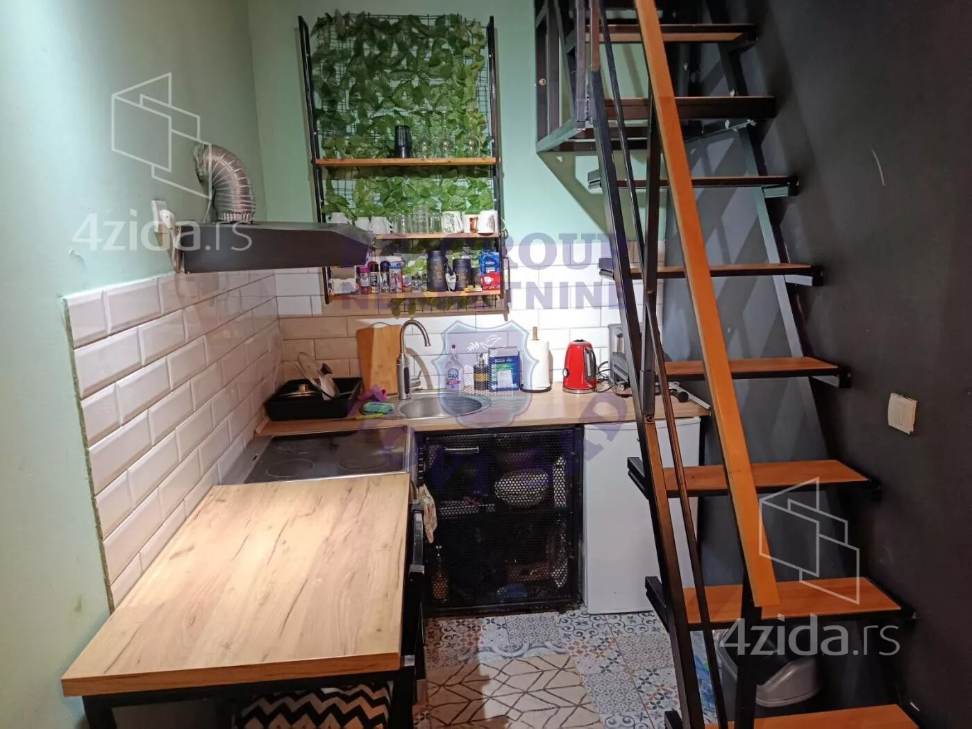 Dvoiposoban stan | 4zida