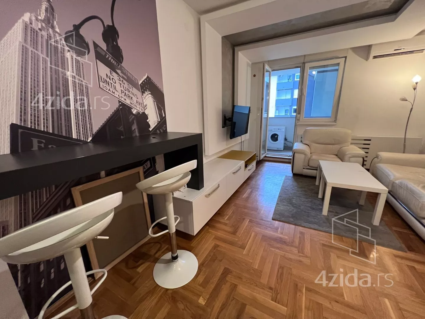 Jednoiposoban stan | 4zida