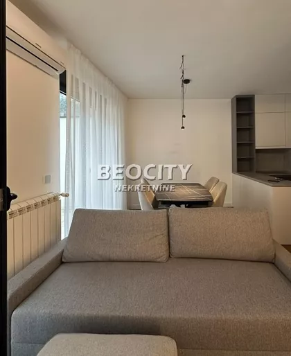 Crveni Krst Vračar | 4zida.rs