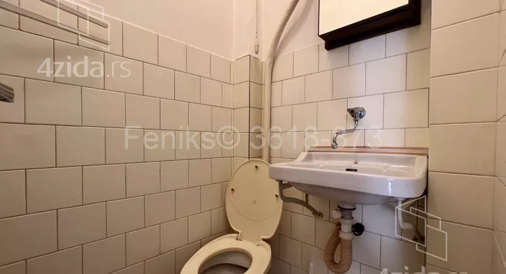 Četvoroiposoban stan | 4zida