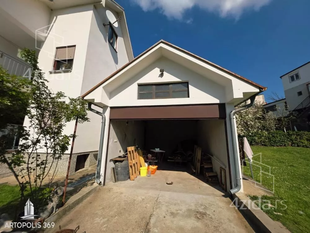 3-etažna kuća | 4zida