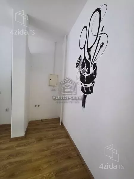 Lokal | 4zida