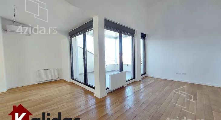 Petosoban stan | 4zida