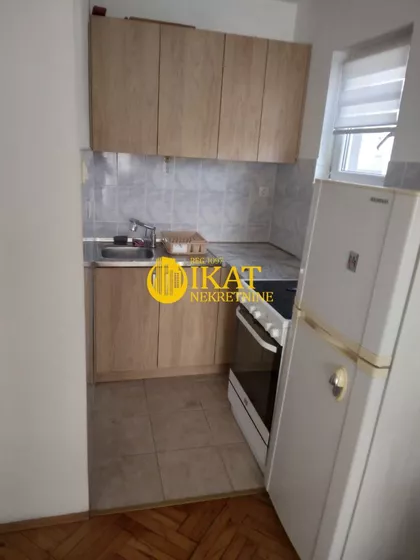 Ivana Sarića | 4zida.rs