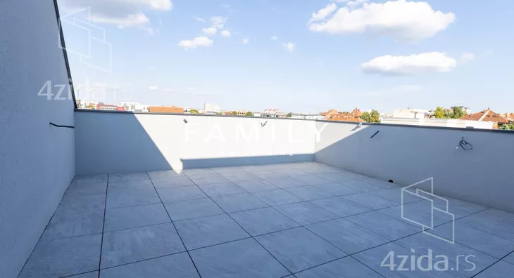 Četvoroiposoban stan | 4zida