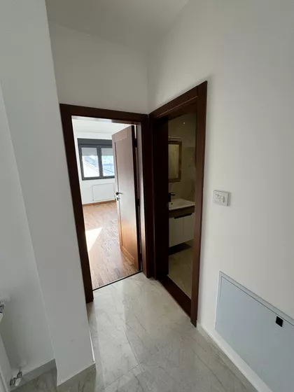 Radnička 18 | 4zida.rs