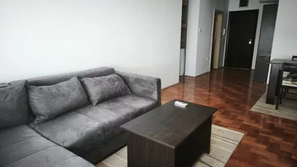 Školska | 4zida.rs