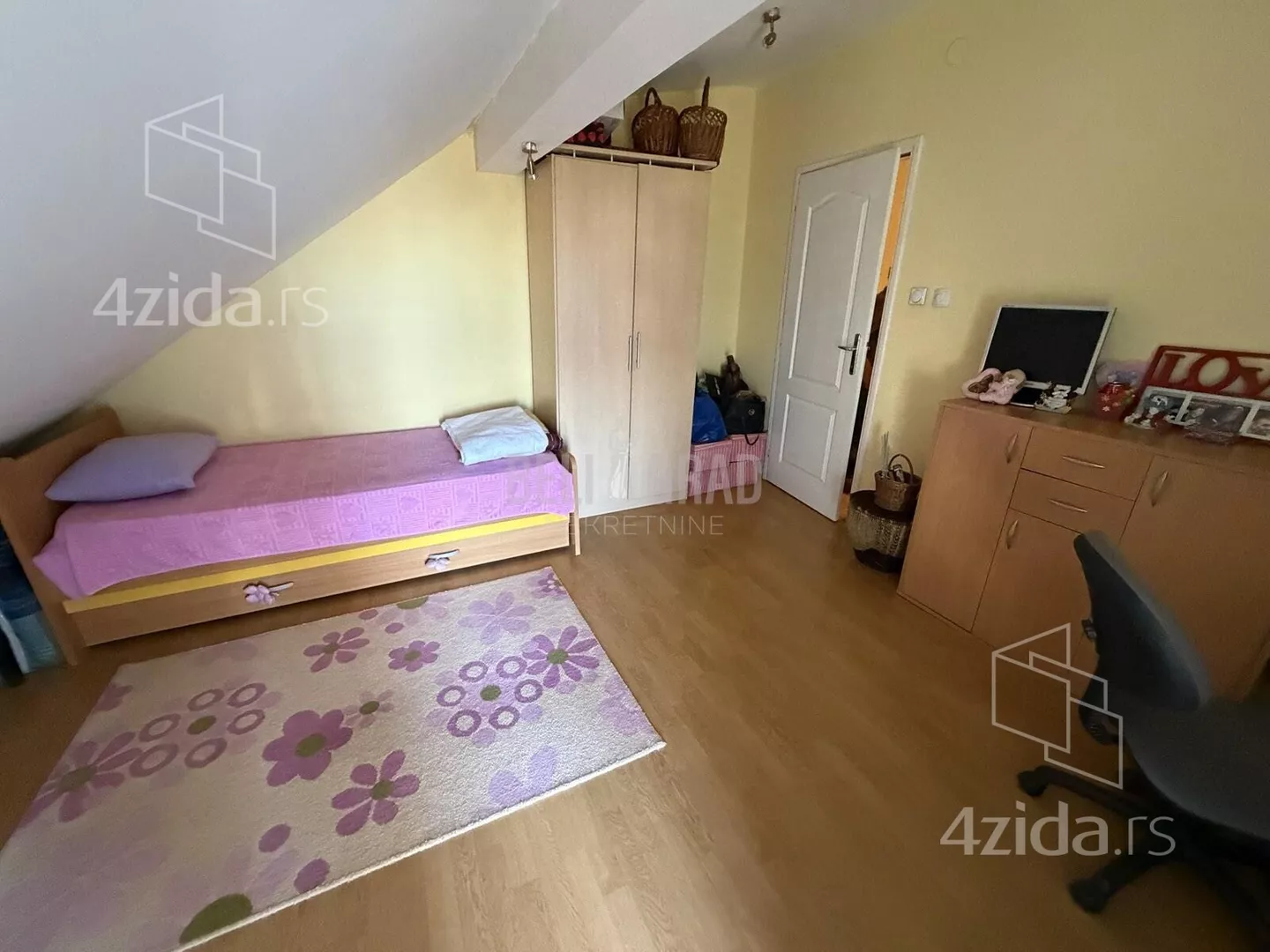 Četvorosoban stan | 4zida