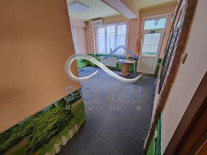 Lasla Gala | 4zida.rs