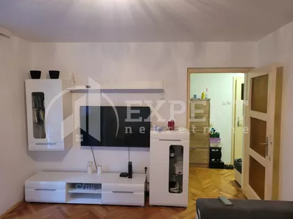 Rentgenova | 4zida.rs