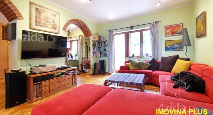 Šestosoban stan | 4zida