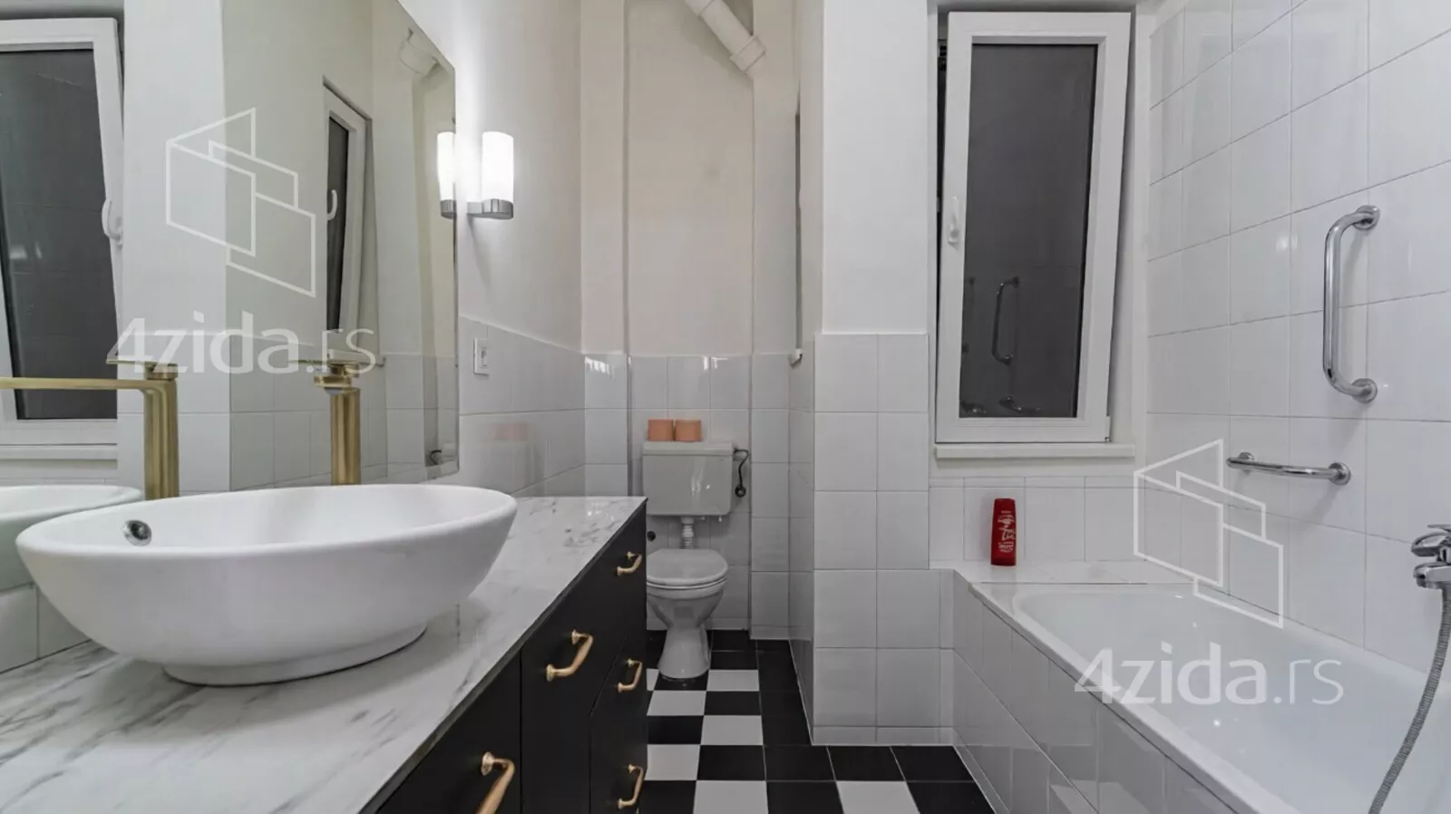 Četvoroiposoban stan | 4zida