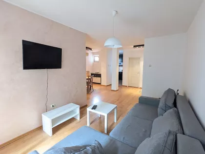 Trg Komenskog | 4zida.rs