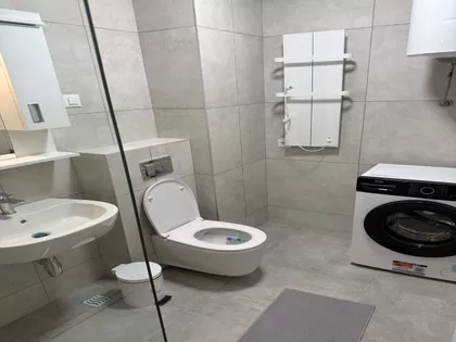 Zire Adamovića 3A | 4zida.rs