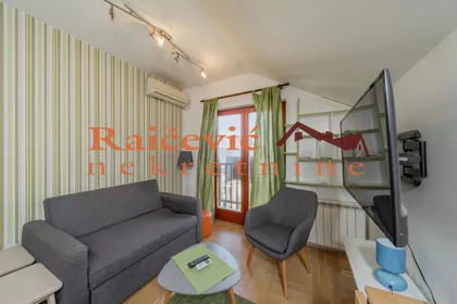 Banjicki breg | 4zida.rs