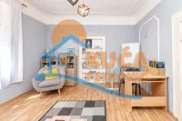 Lokal | 4zida