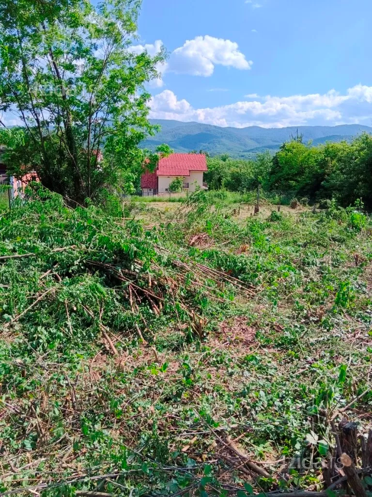 Plac | 4zida