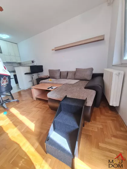 Cara Dušana | 4zida.rs