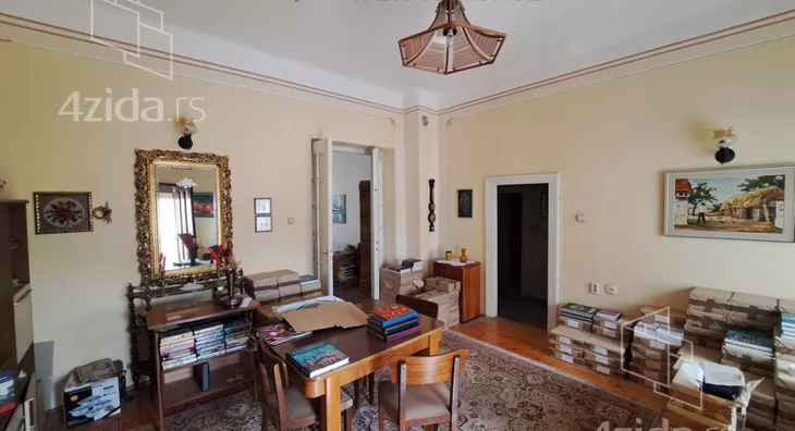 Petoiposoban stan | 4zida