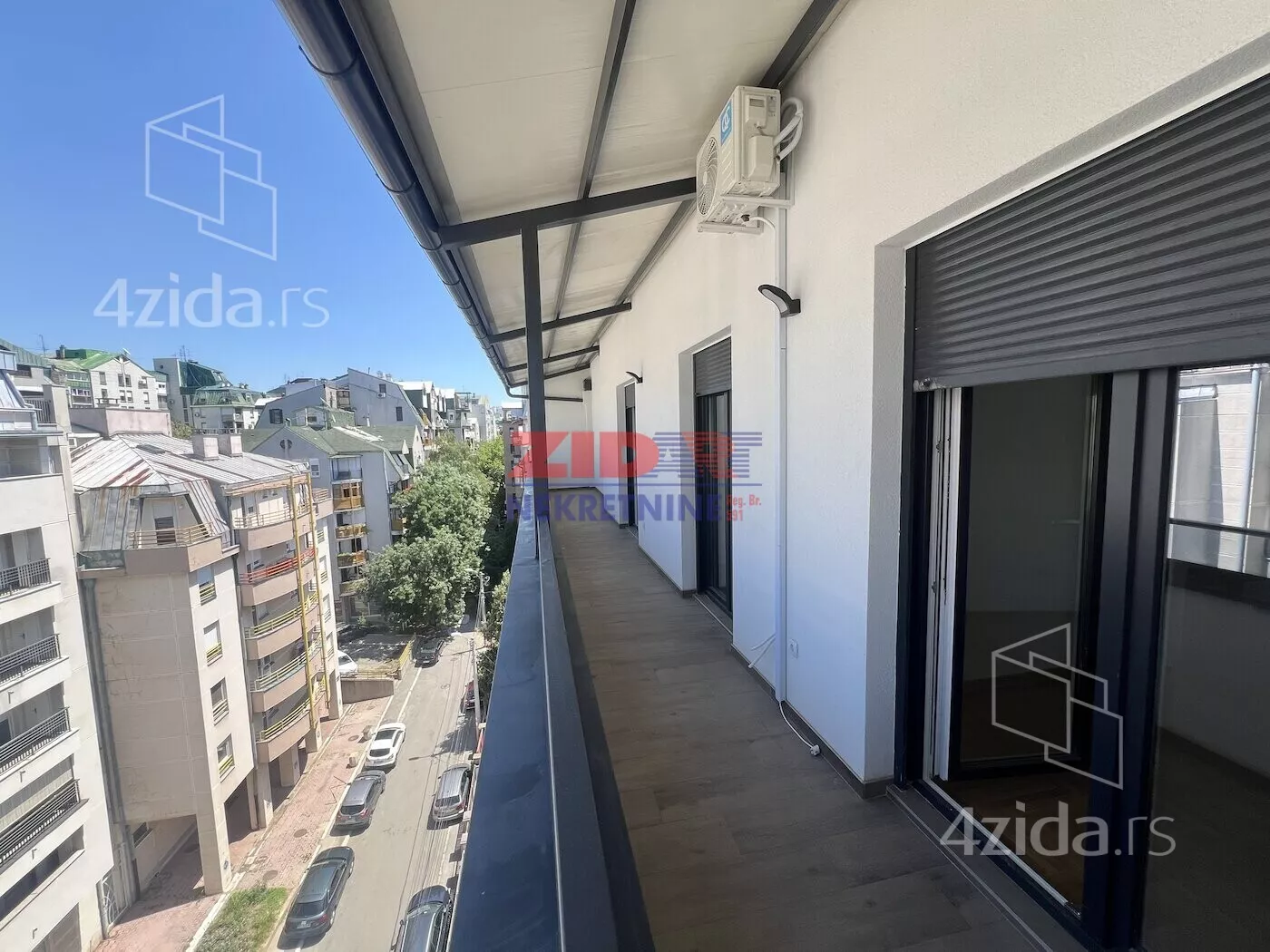 Troiposoban stan | 4zida