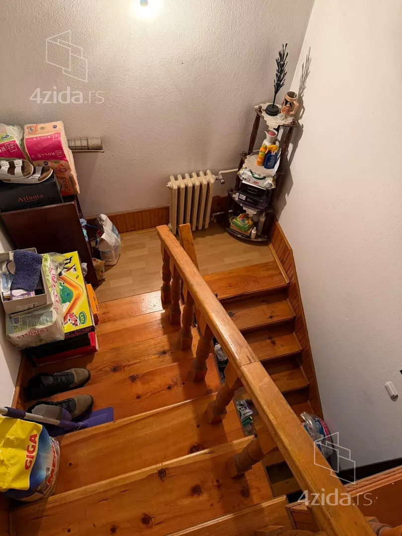 3-etažna kuća | 4zida