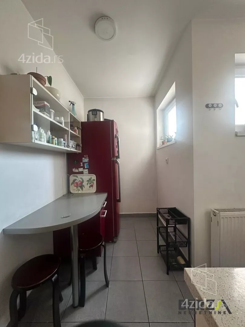 Petosoban stan | 4zida