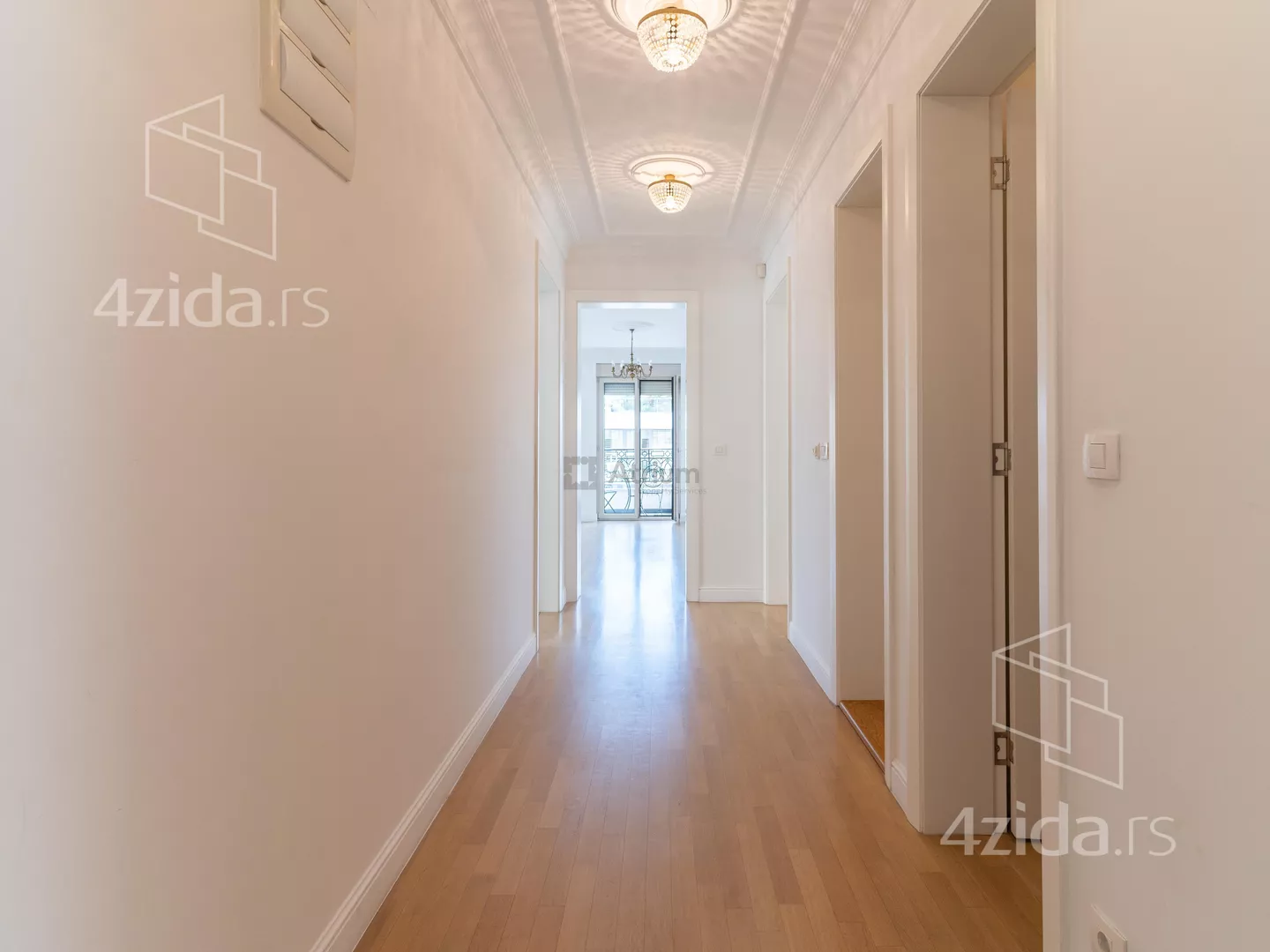 Šestosoban stan | 4zida
