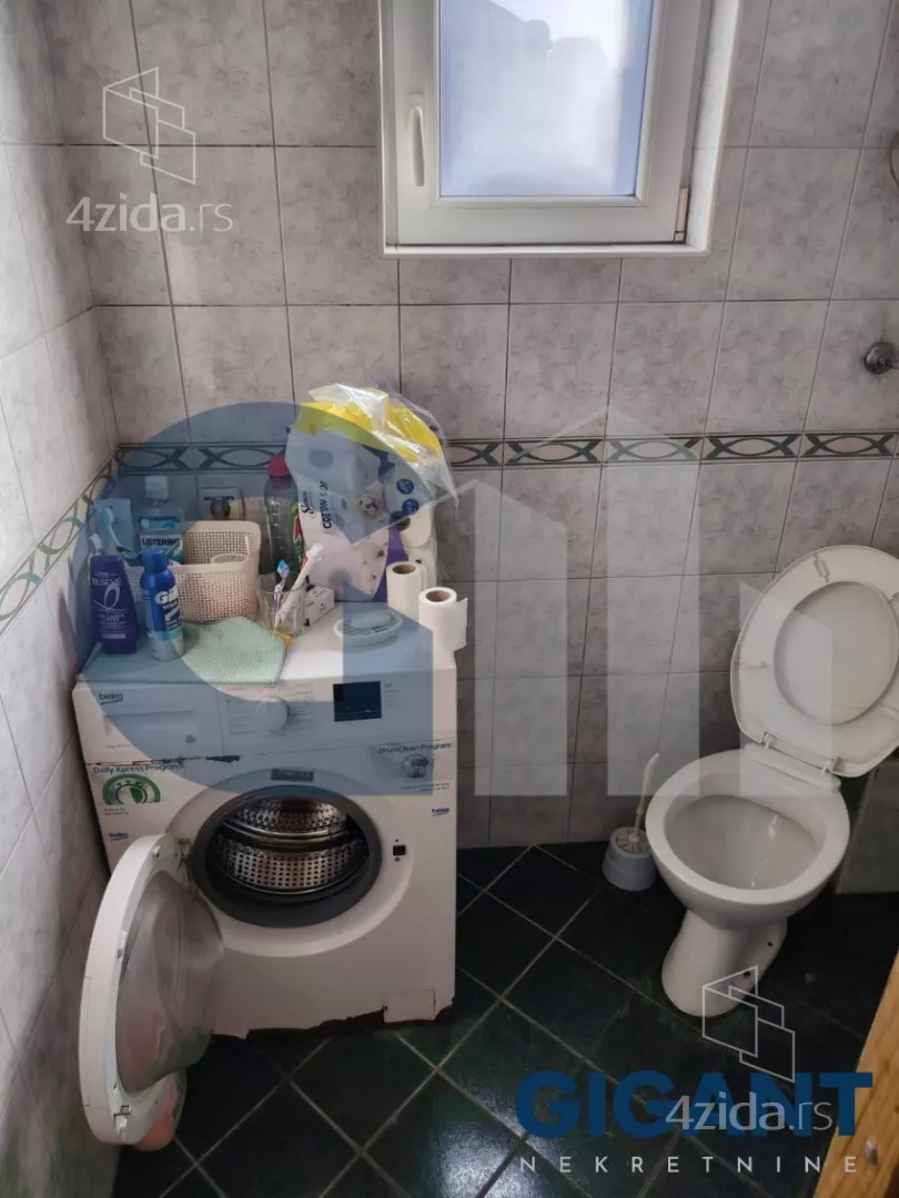 Petosoban stan | 4zida