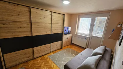 Ekonomski/Pravni Fakultet | 4zida.rs