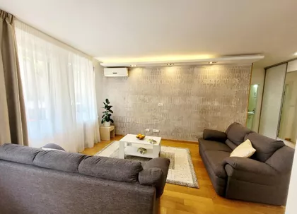 Hadžipopovac | 4zida.rs